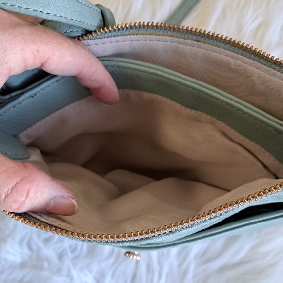 Sm Lauren Conrad crossbody - Picture 7 of 8